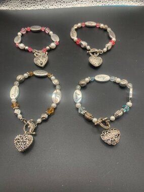 4ct Inspirational Aunt Special Love Charm, Live Laugh , Love and Other Bracelets